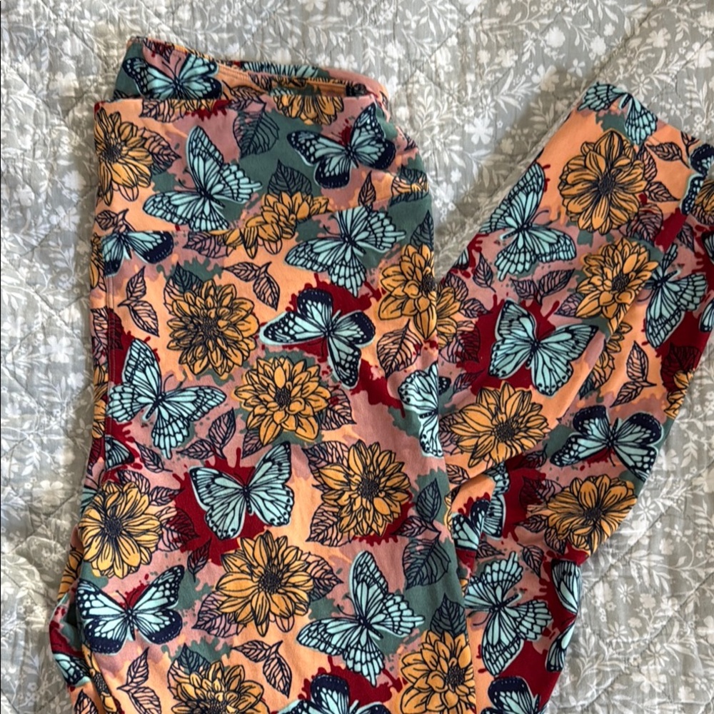 LuLaRoe Floral Butterfly Leggings